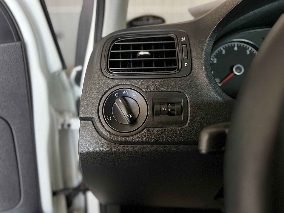 Volkswagen Polo 1.6 AT, 2019, 77 000 км купить в Краснодаре – «Вариант Авто», 10