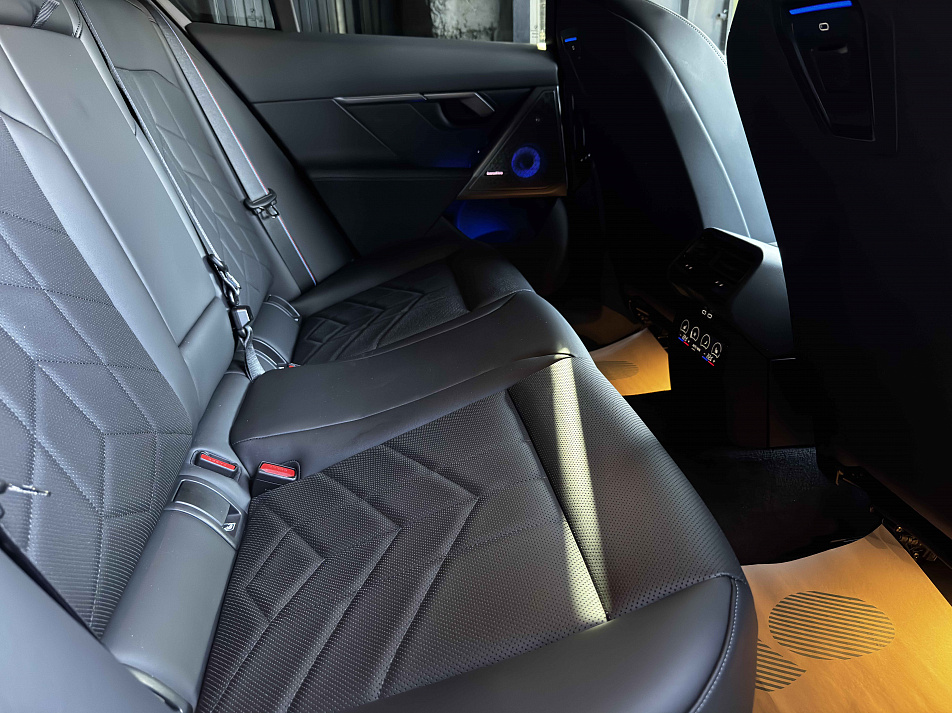  BMW 5 серия 3.0 AT, 2024, 5 853 км купить в Краснодаре – «Вариант Авто», 32
