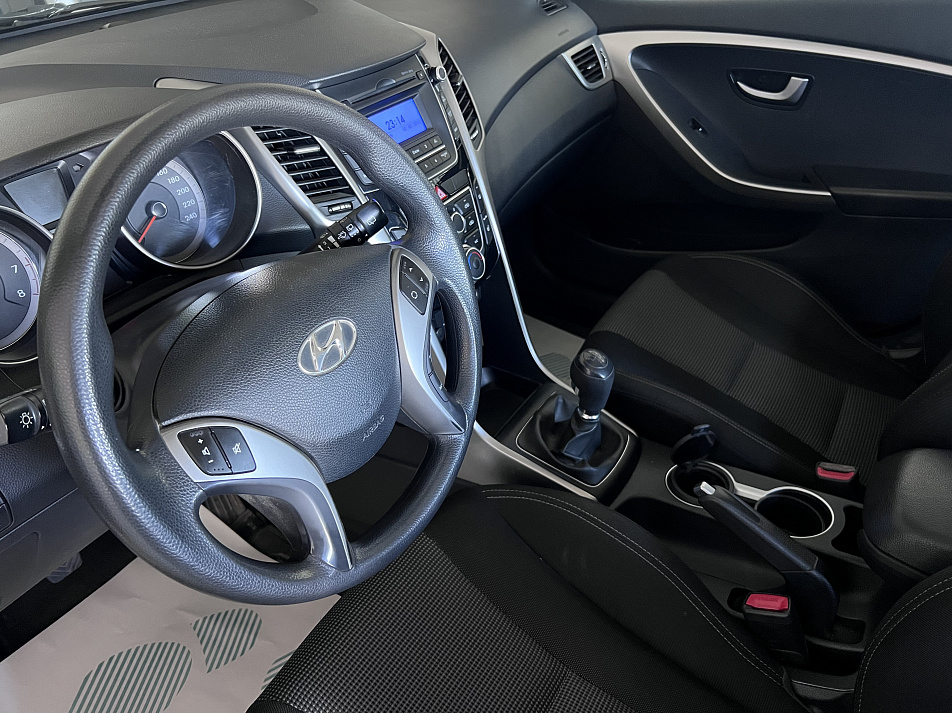 Hyundai i30 1.4 MT, 2013, 99 000 км купить в Краснодаре – «Вариант Авто», 11