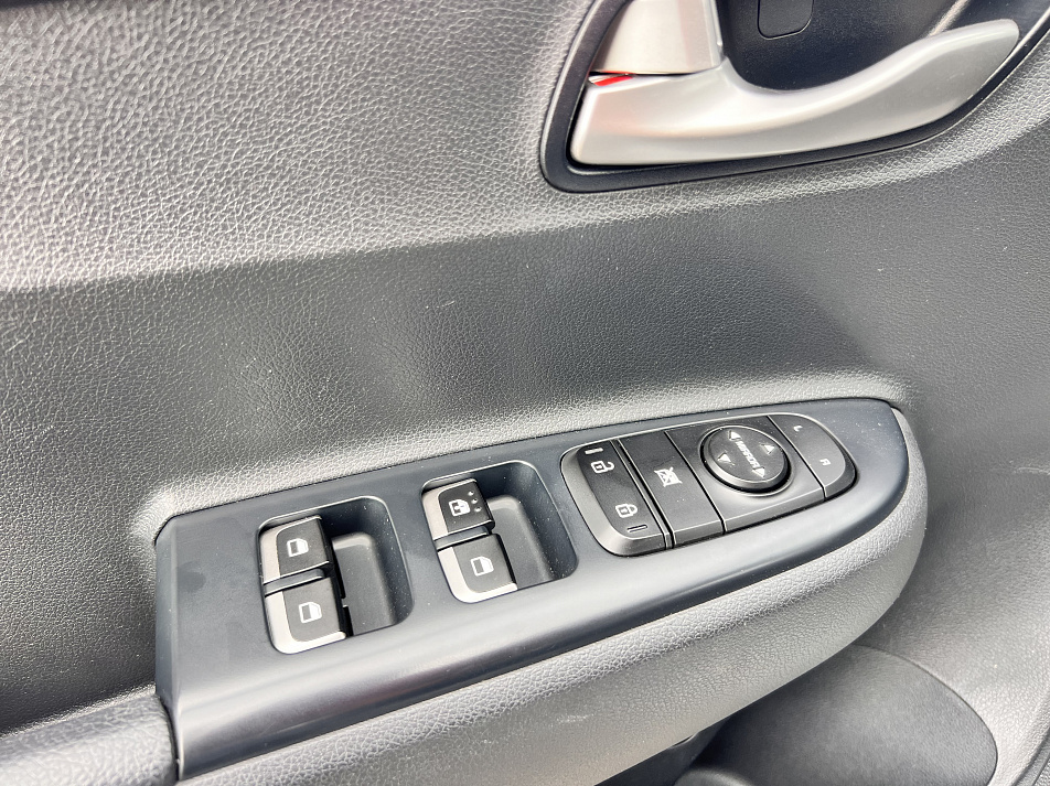 Kia Rio X-Line 1.4 AT, 2020, 31 000 км купить в Краснодаре – «Вариант Авто», 9