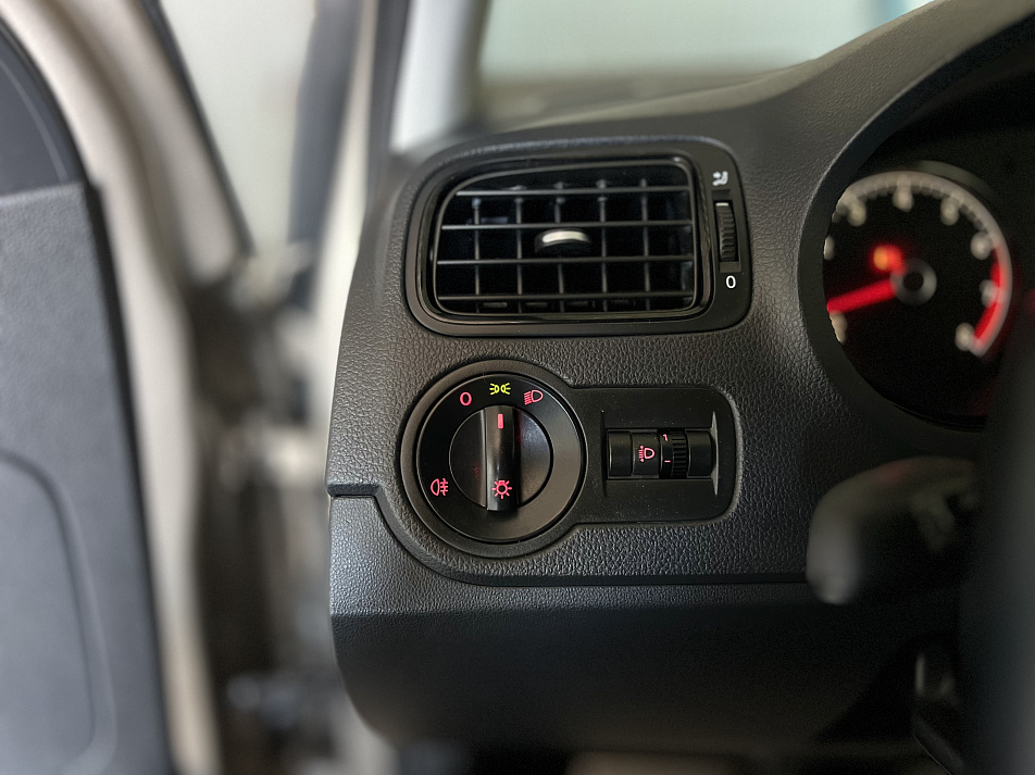 Volkswagen Polo 1.6 MT, 2018, 115 000 км купить в Краснодаре – «Вариант Авто», 10
