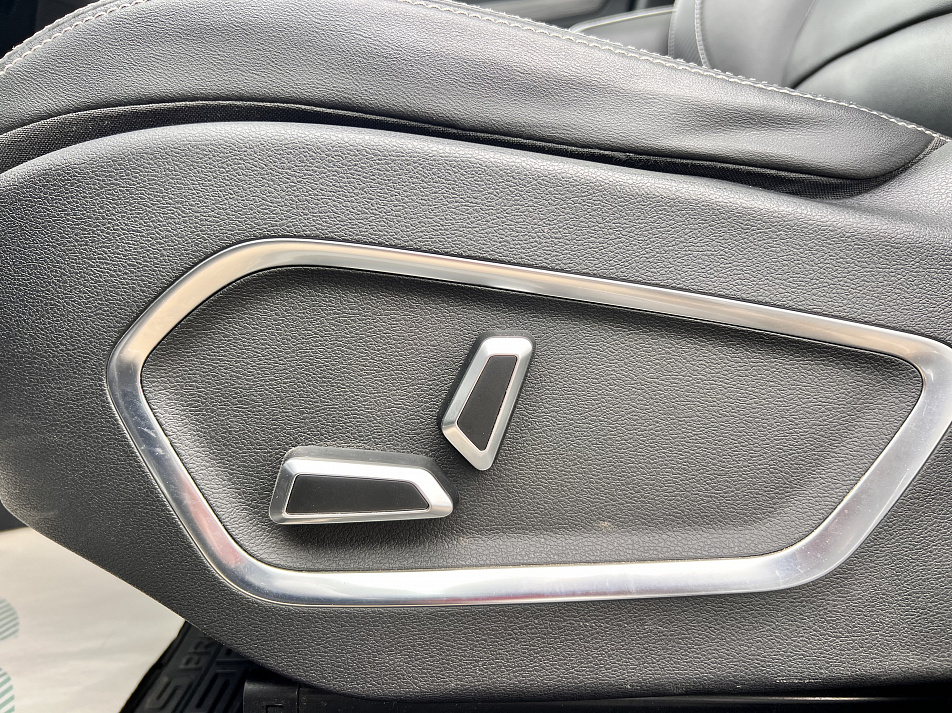 Geely Atlas Pro 1.5 AMT, 2023, 17 000 км купить в Краснодаре – «Вариант Авто», 10