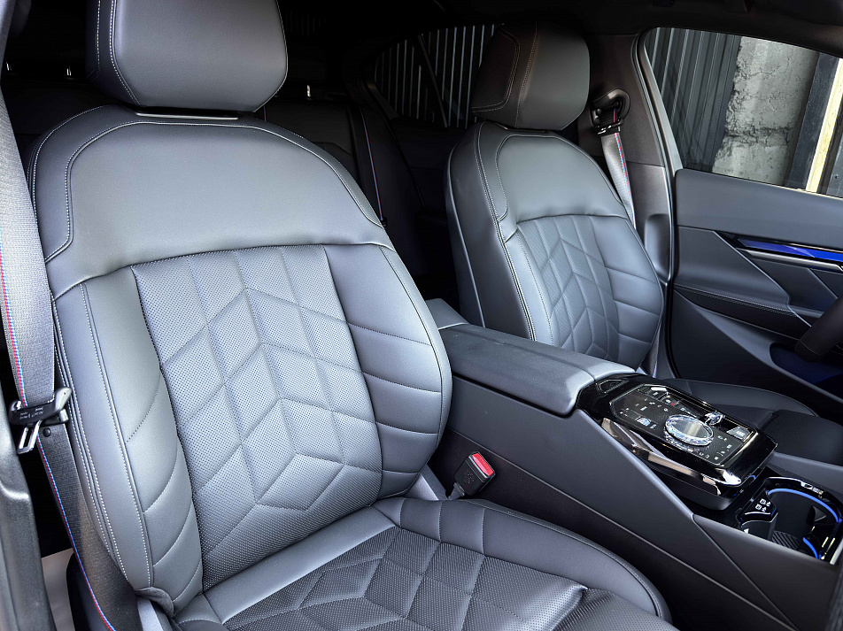  BMW 5 серия 3.0 AT, 2024, 5 853 км купить в Краснодаре – «Вариант Авто», 25