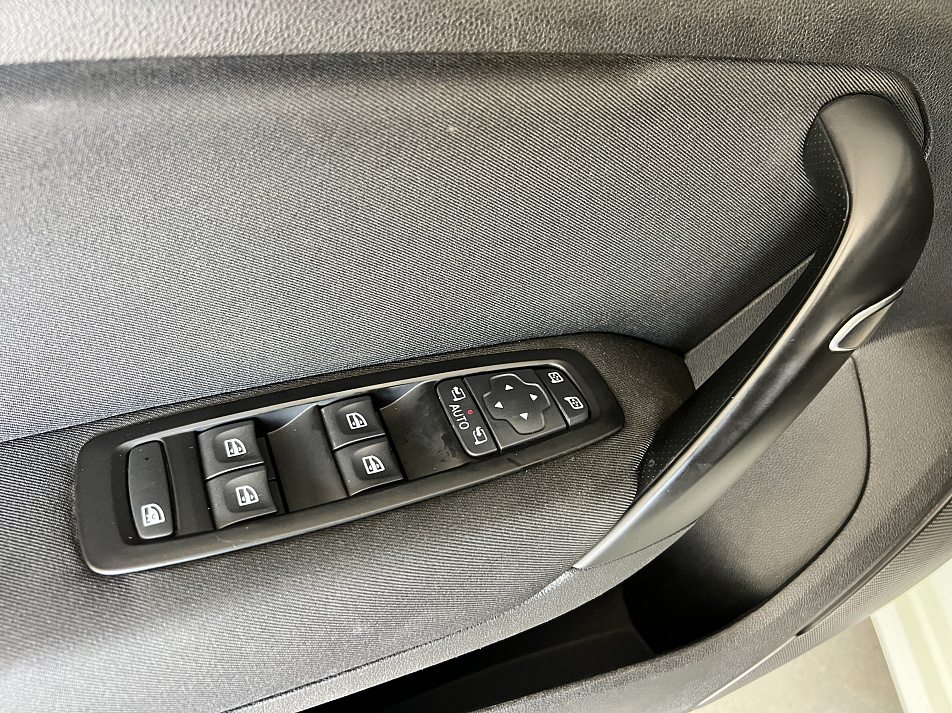 Renault Megane 1.5 МТ, 2016, 186 000 км купить в Краснодаре – «Вариант Авто», 9