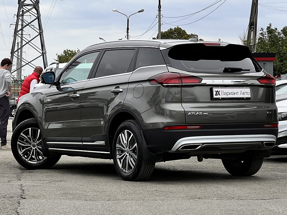 Geely Atlas Pro 1.5 AMT, 2023, 17 000 км купить в Краснодаре – «Вариант Авто», 3