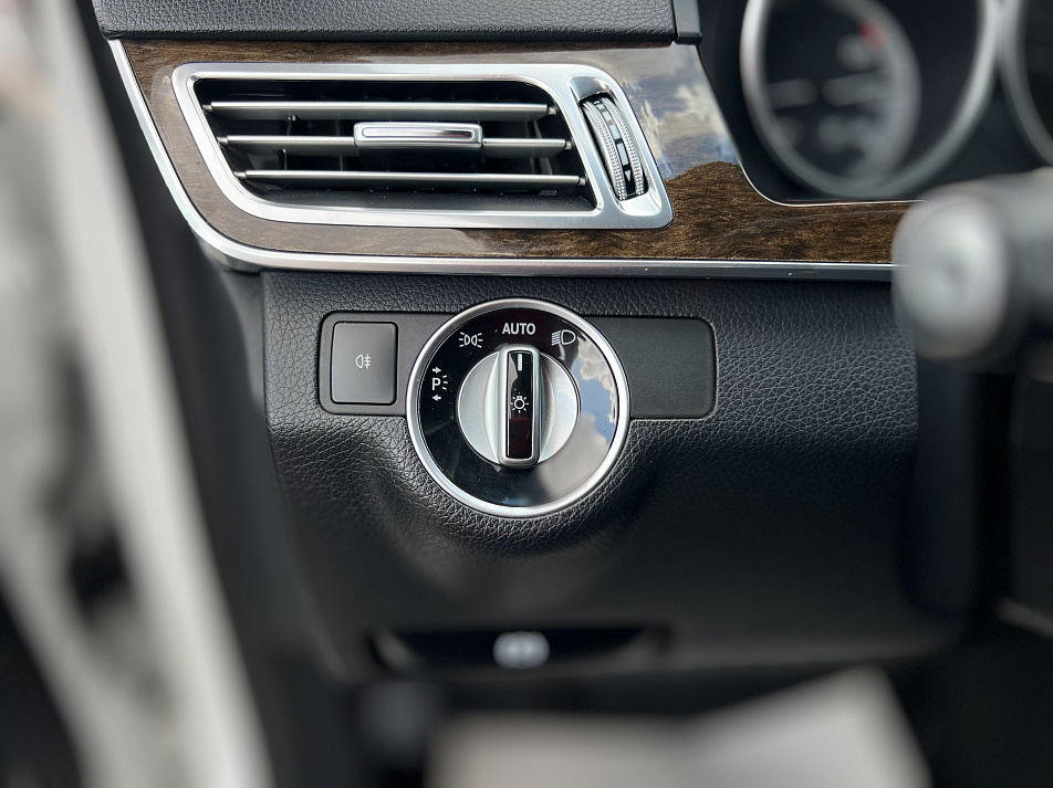 Mercedes-Benz E-класс 2.0 AT, 2013, 209 000 км купить в Краснодаре – «Вариант Авто», 11