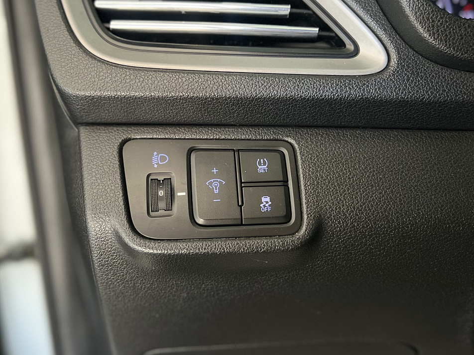 Hyundai Solaris 1.6 MT, 2018, 175 000 км купить в Краснодаре – «Вариант Авто», 10