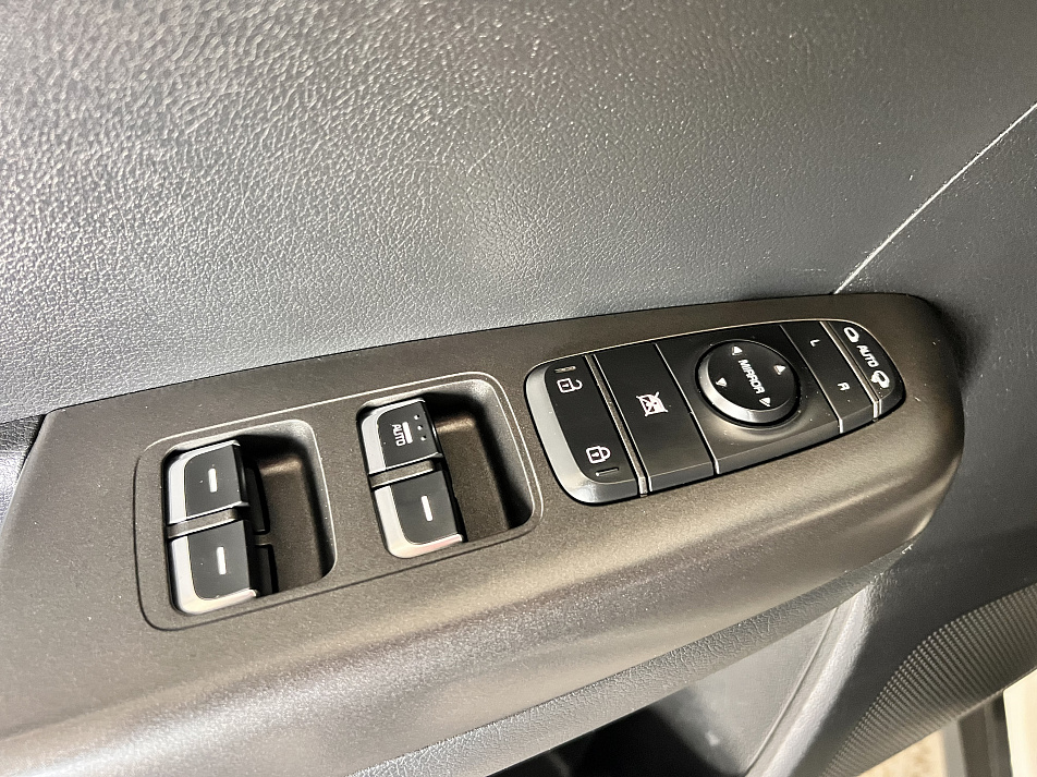 Kia Sportage 2.0 AТ, 2018, 180 000 км купить в Краснодаре – «Вариант Авто», 9