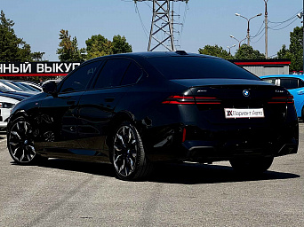  BMW 5 серия 3.0 AT, 2024, 5 853 км купить в Краснодаре – «Вариант Авто», 3